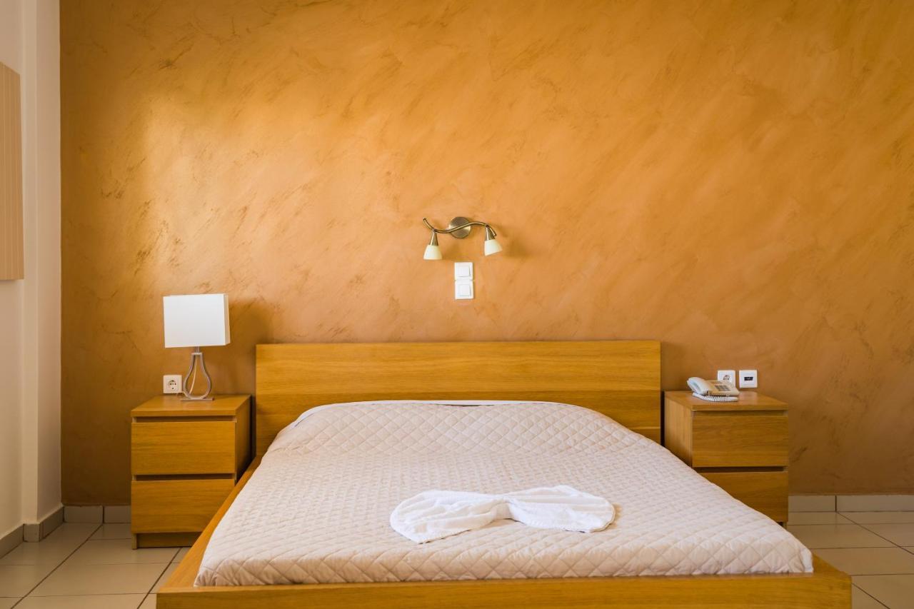 Rena Hotel Περίσσα Εξωτερικό φωτογραφία