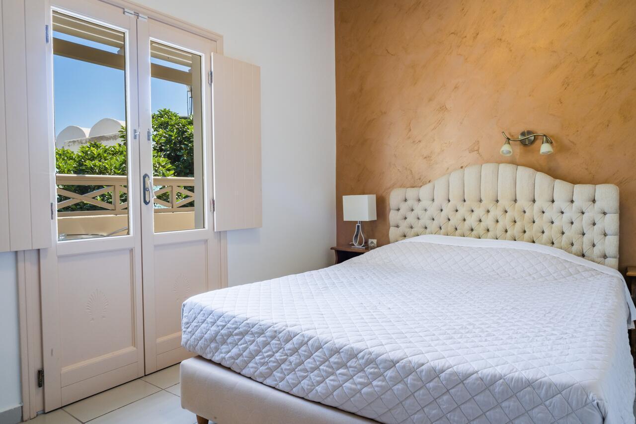 Rena Hotel Περίσσα Εξωτερικό φωτογραφία